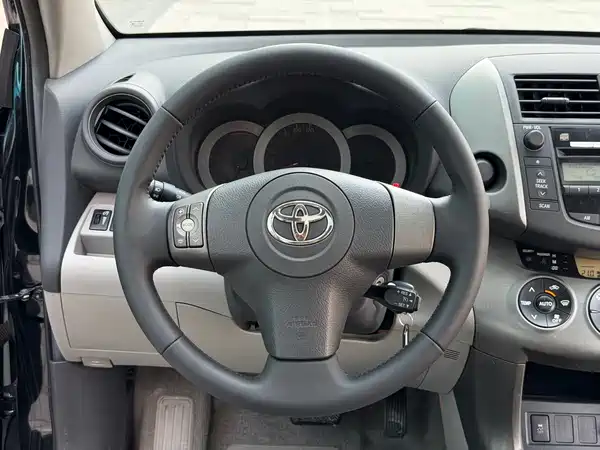 Toyota RAV4 2009