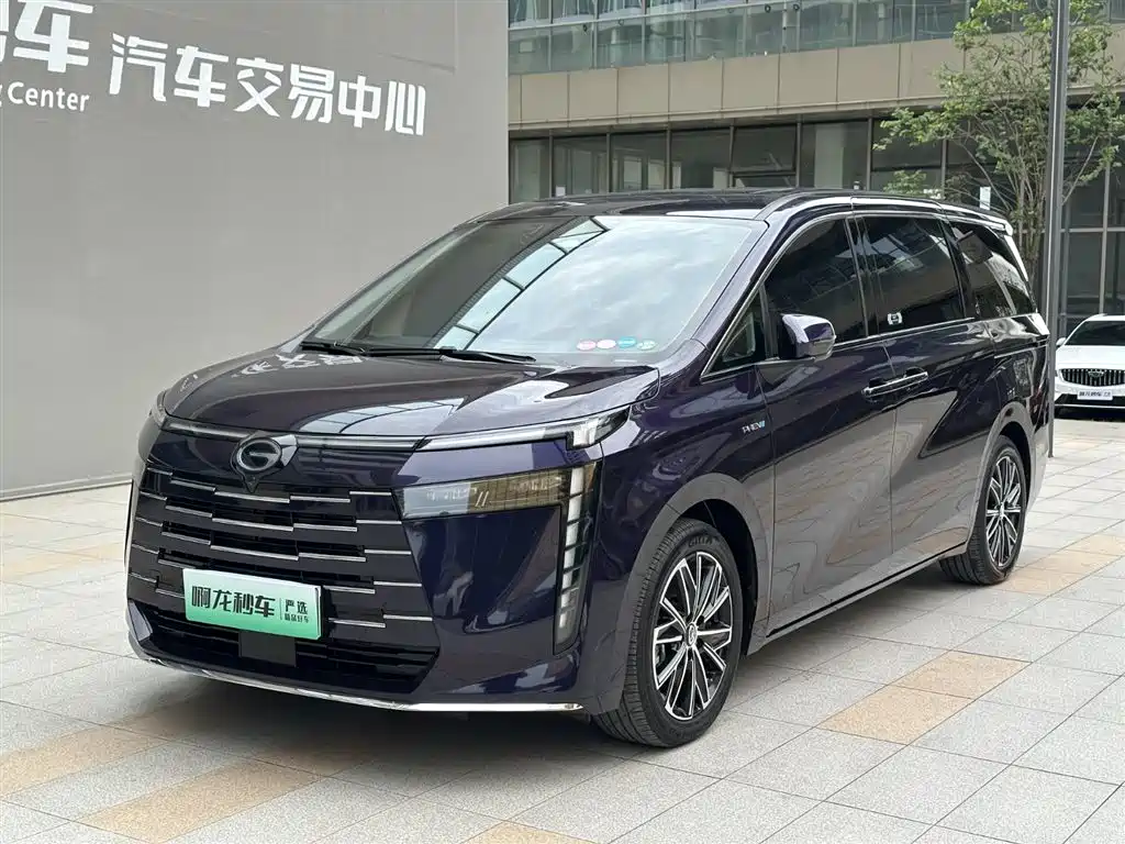 GAC Motor E8 PHEV 2024 — фото 2