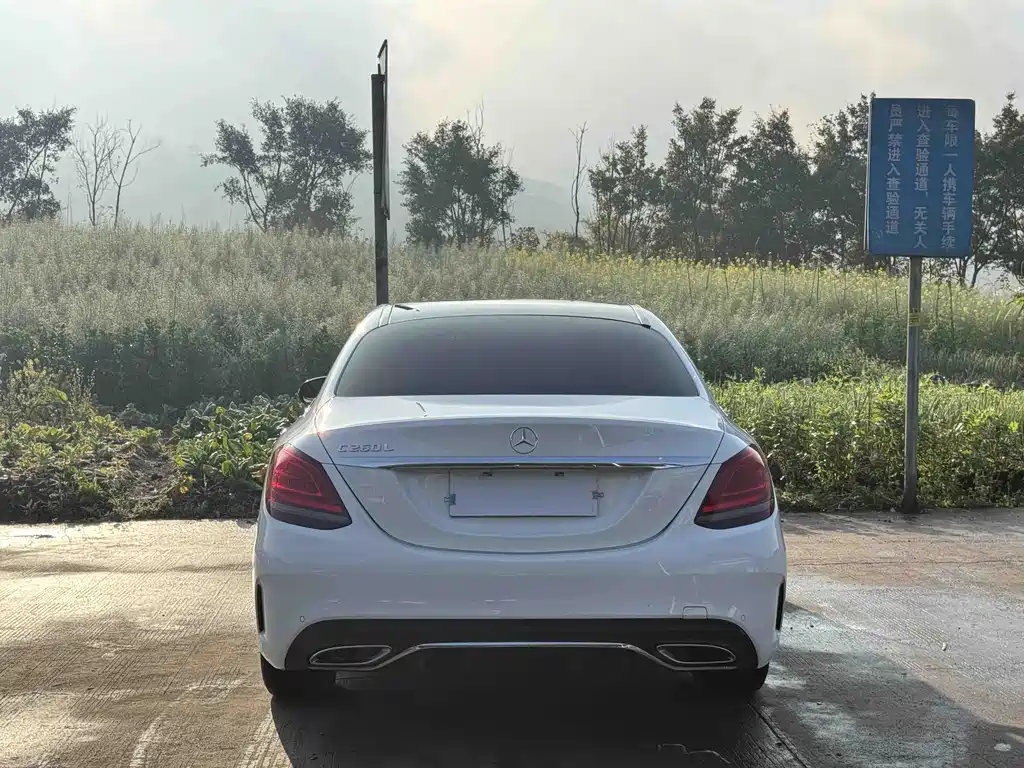 Mercedes-Benz C-Class 2019 — фото 23