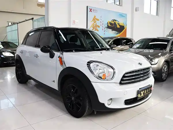 MINI Countryman 2015