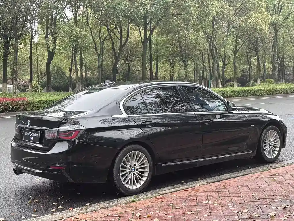 BMW 3 Series 2013