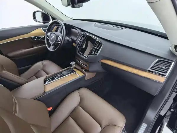 Volvo XC90 2020