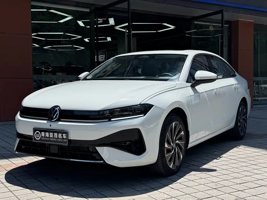 Volkswagen Sagitar 2025