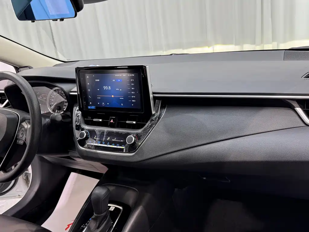 Toyota Corolla 2022 — фото 15