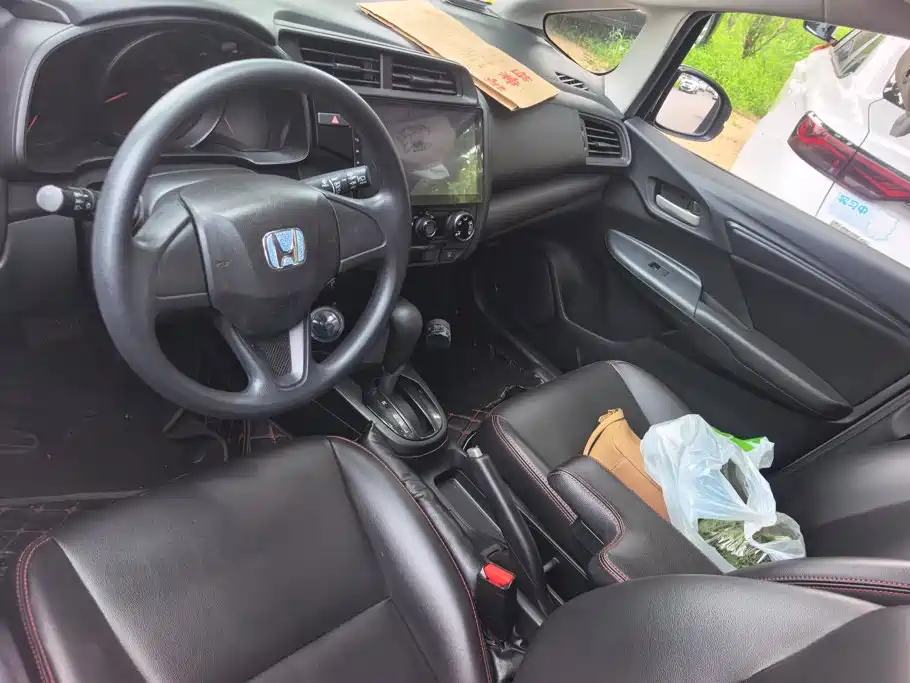 Honda Fit 2018 — фото 12