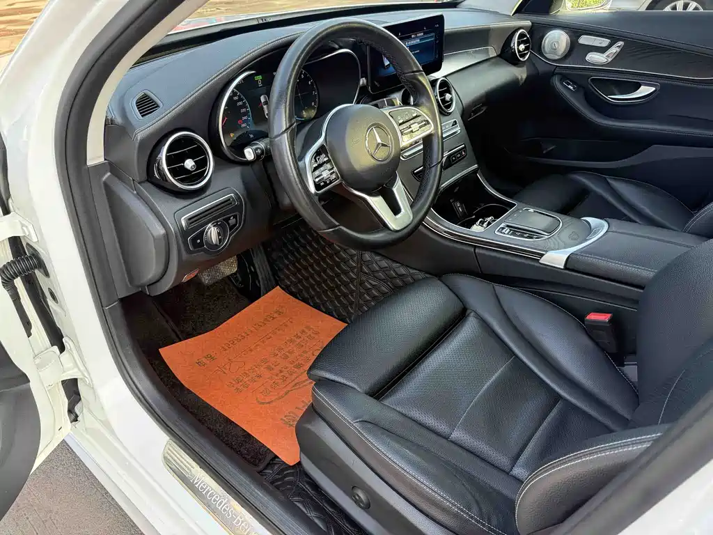 Mercedes-Benz C-Class 2019 — фото 29