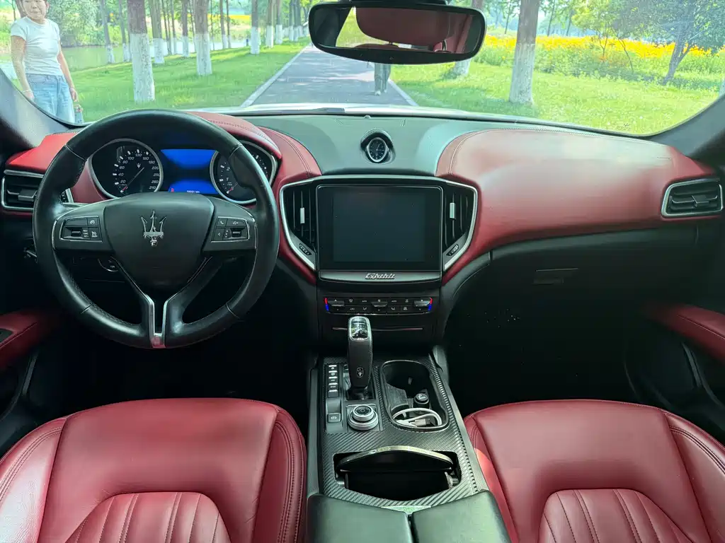 Maserati Ghibli 2020 — фото 7