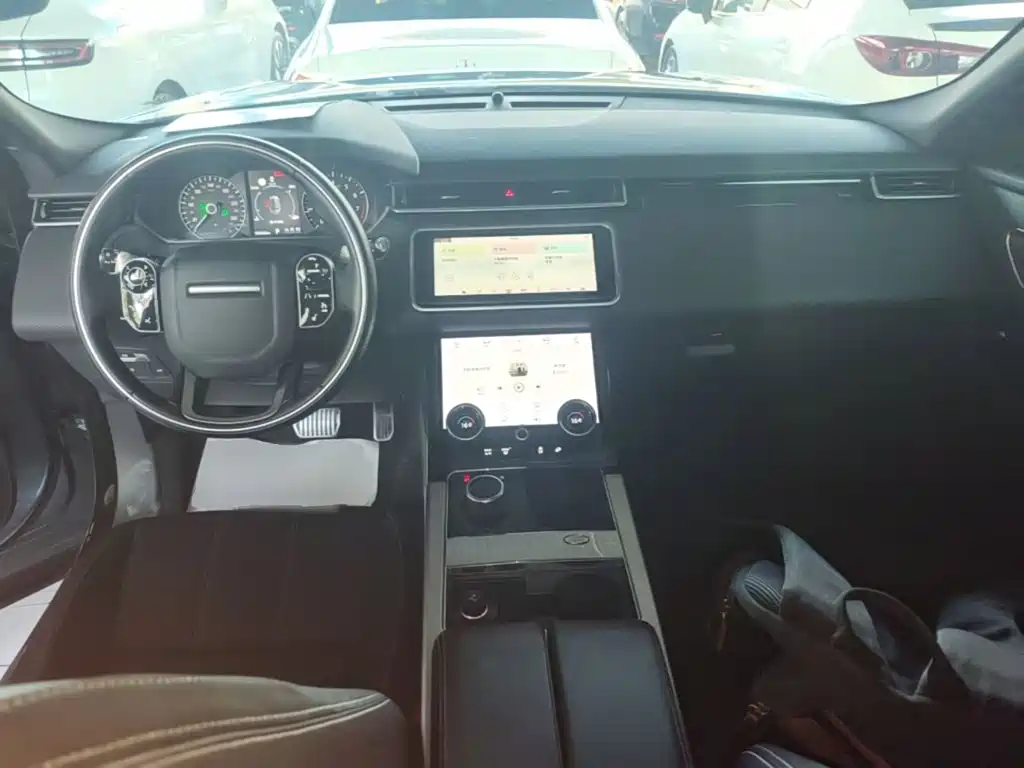 Land Rover Range Rover Velar 2019 — фото 10