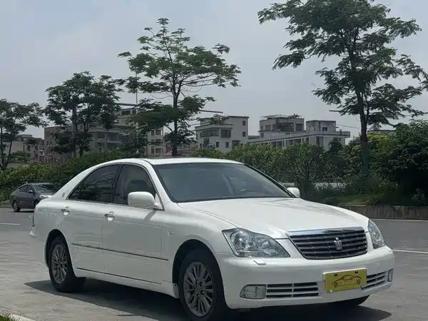 Toyota Crown 2005