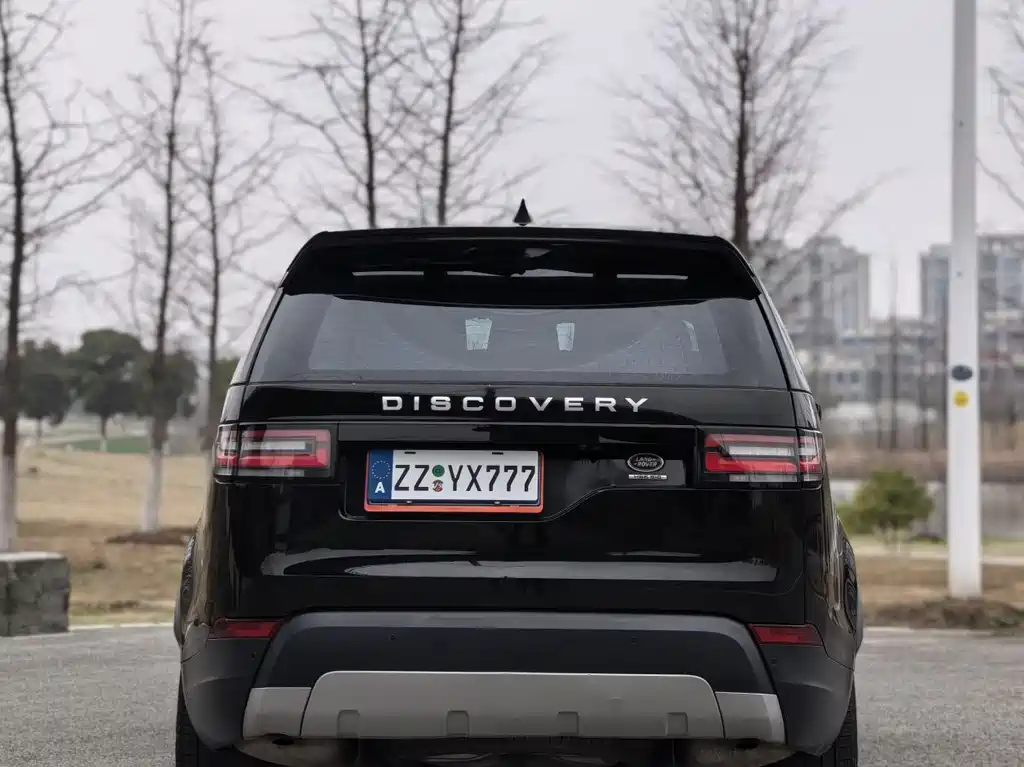 Land Rover Discovery 2018 — фото 19