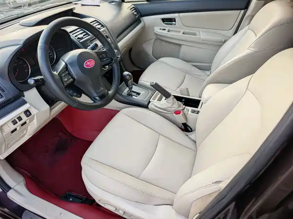 Subaru XV 2012