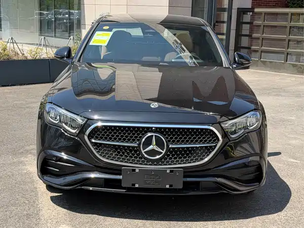 Mercedes-Benz E-Class 2025