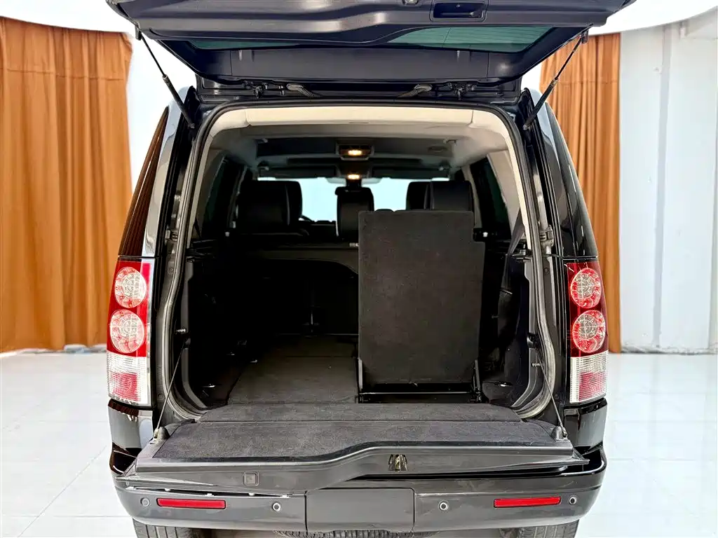 Land Rover Discovery 2013 — фото 16