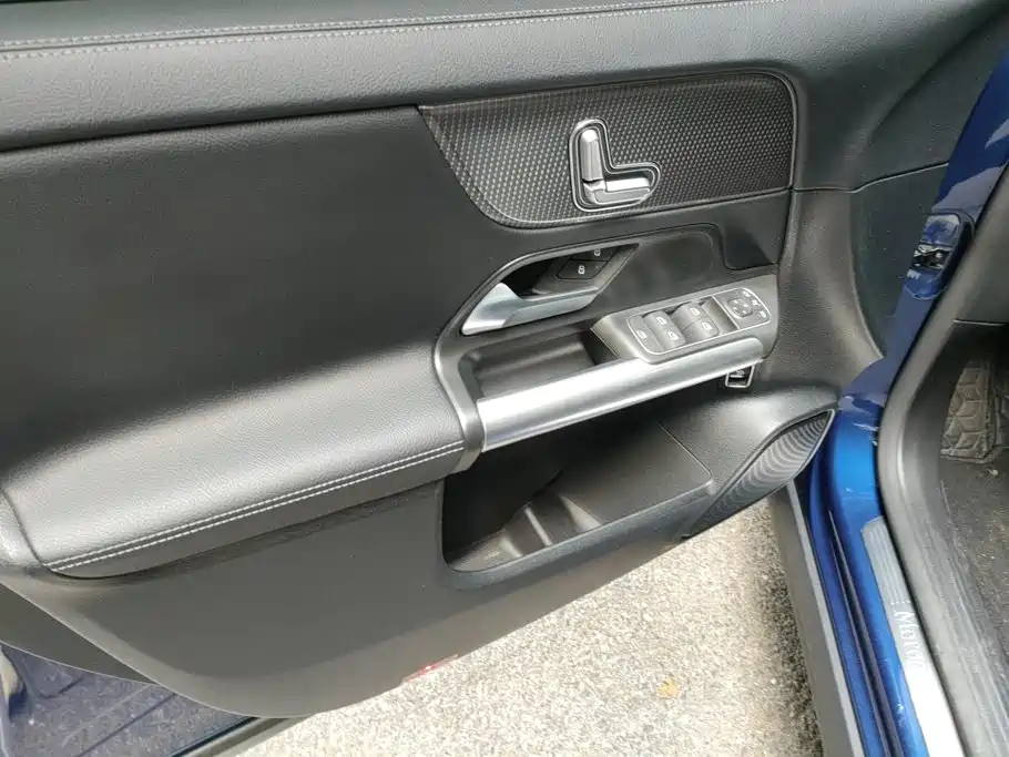 Mercedes-Benz GLA 2021