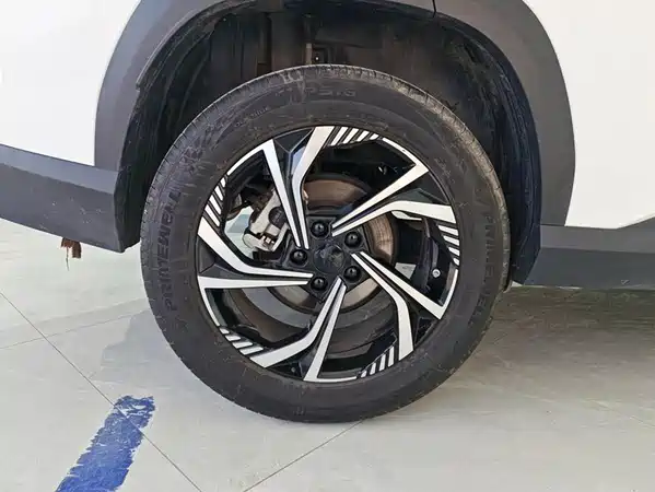 Geely Boyue 2025