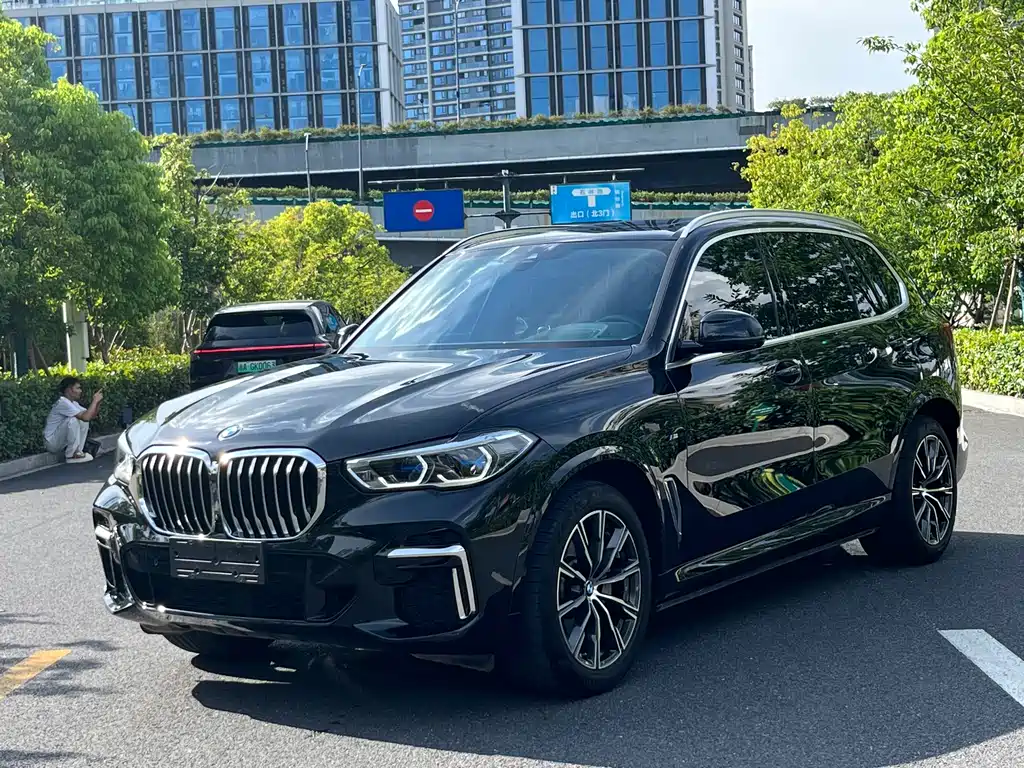BMW X5 2023 — фото 1
