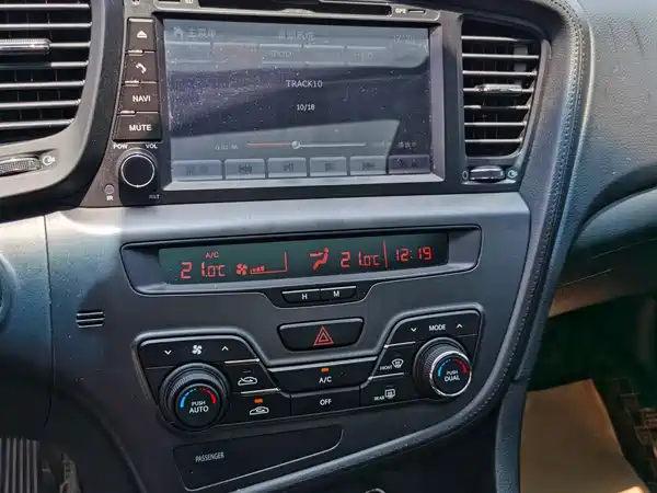 Kia K5 2012