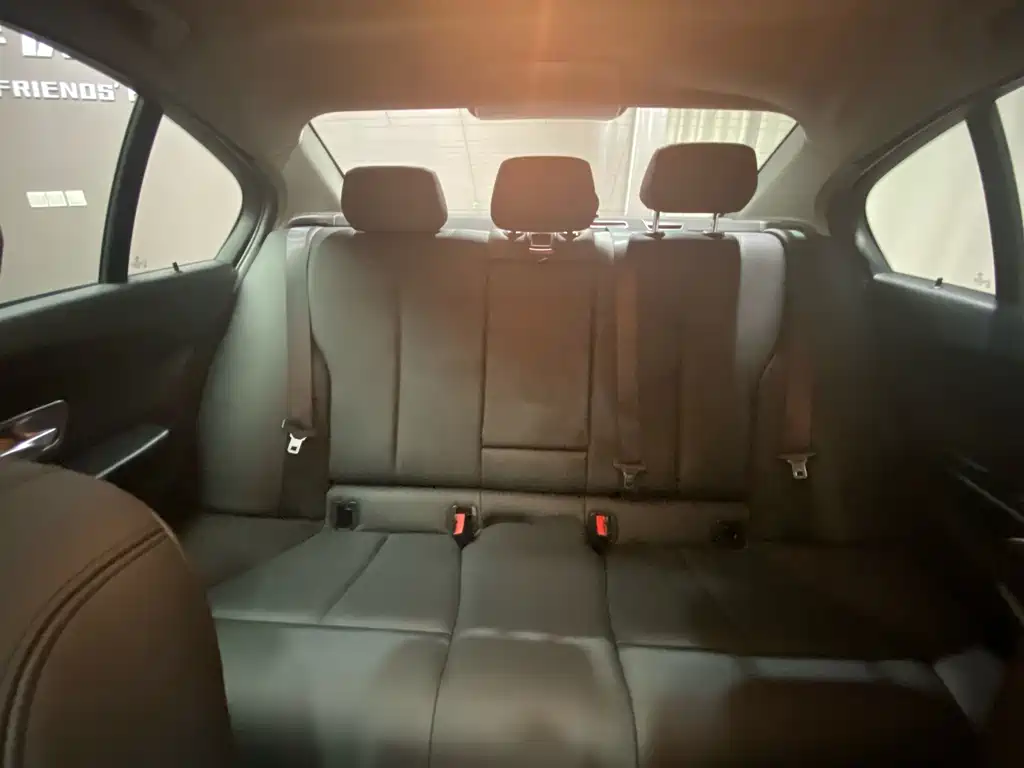 BMW 3 Series 2015 — фото 13