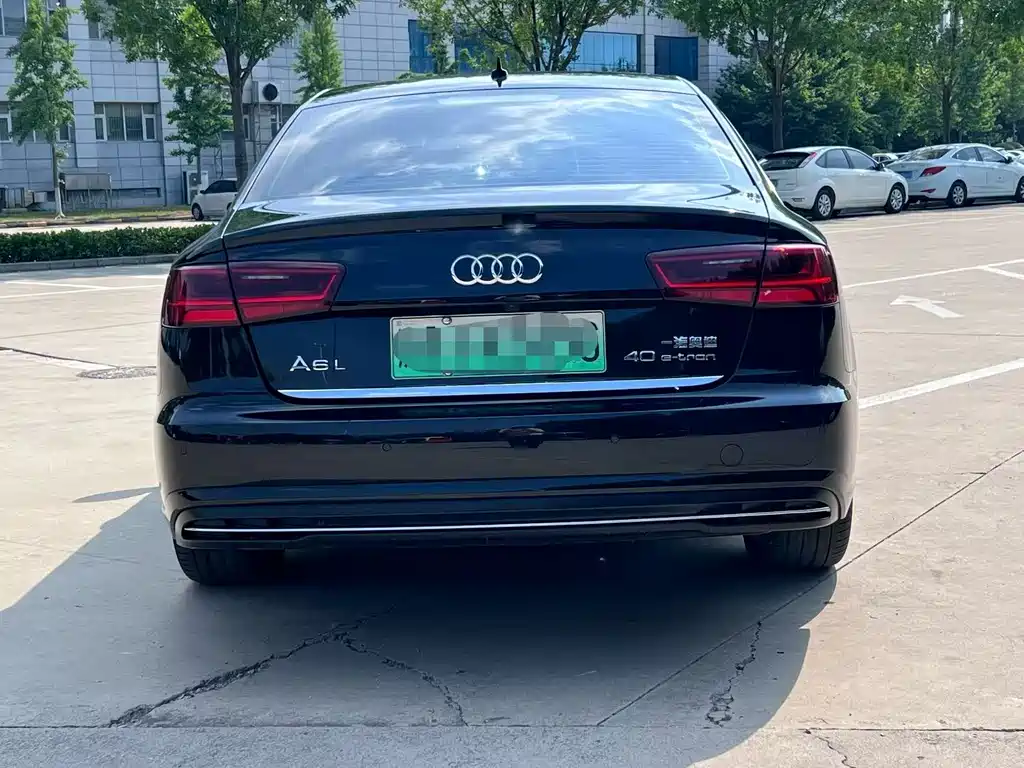 Audi A6L New Energy 2019 — фото 5