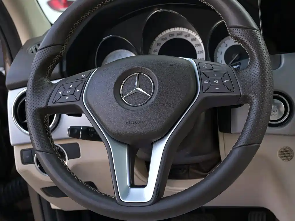 Mercedes-Benz GLK-Class 2014 — фото 10