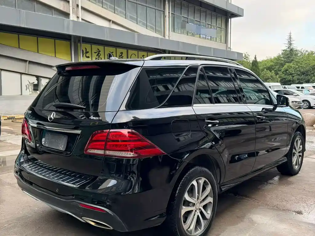 Mercedes-Benz GLE 2016 — фото 8