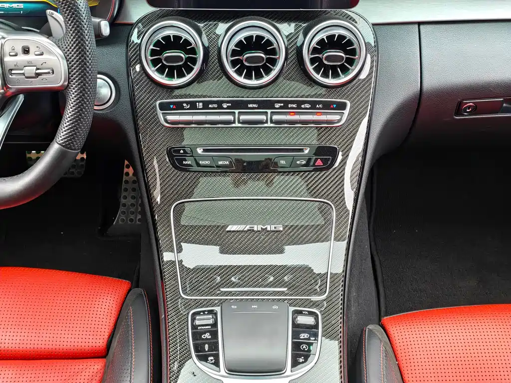 Mercedes-Benz C-Class AMG 2018 — фото 11