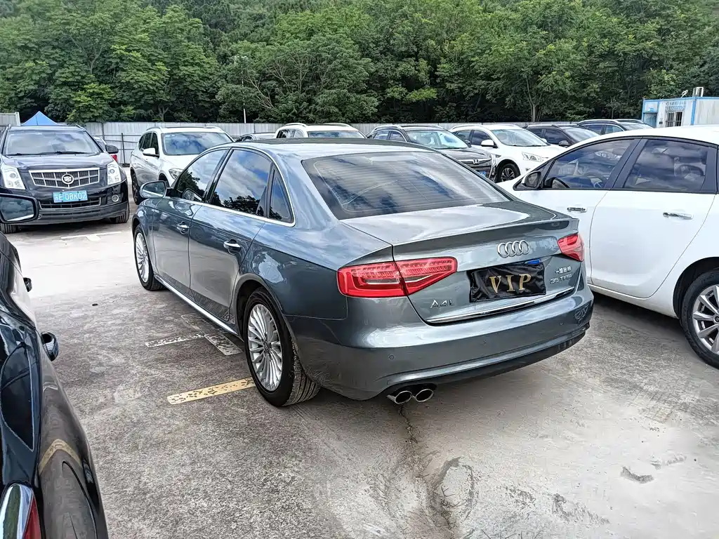 Audi A4L 2015 — фото 14