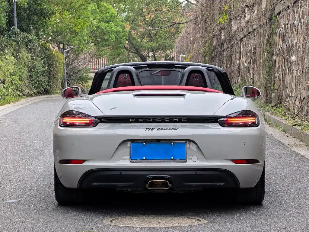 Porsche 718 2024 — фото 17
