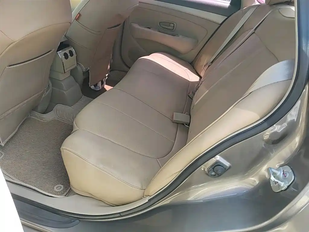 Nissan Sylphy 2017 — фото 17