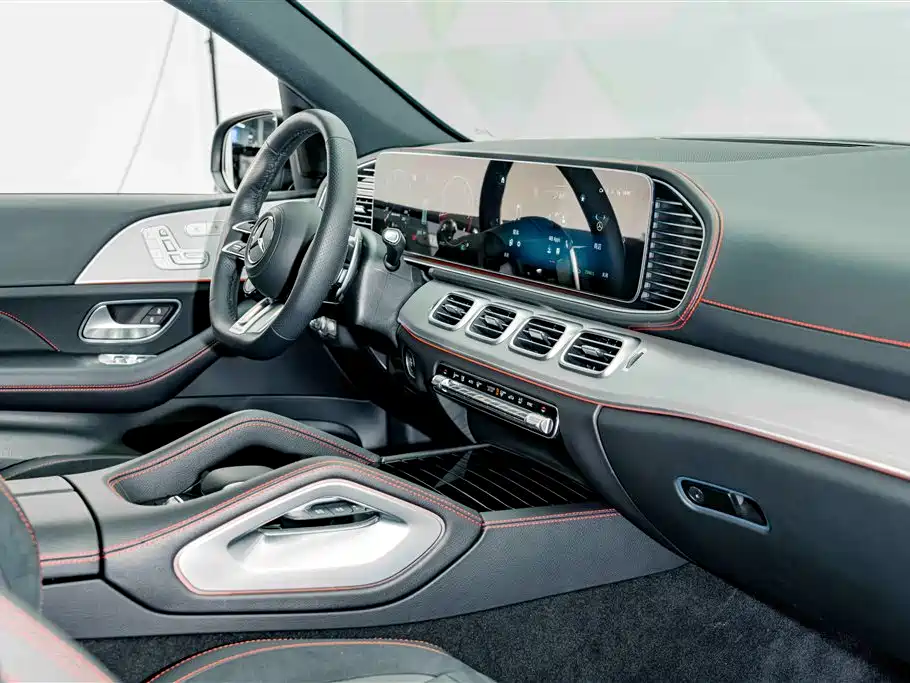 Mercedes-Benz GLE AMG 2025 — фото 19
