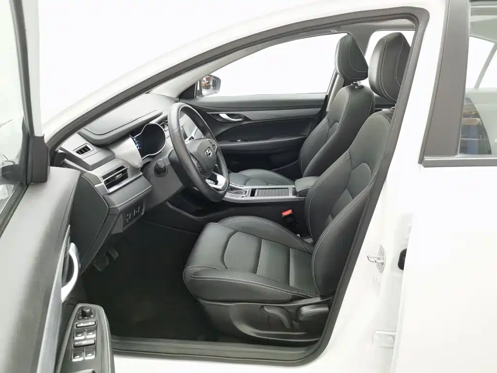Geely Emgrand 2021 — фото 10