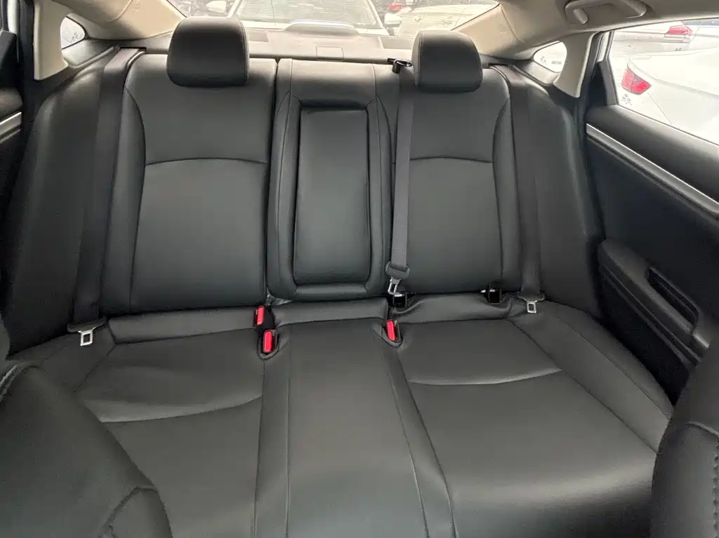 Honda Civic 2020 — фото 13
