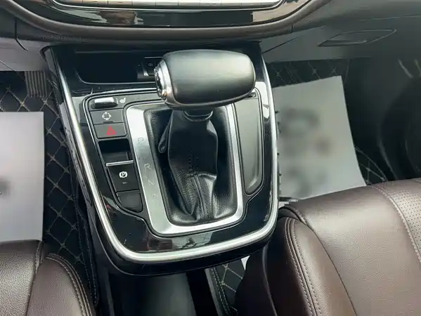 GAC Trumpchi M6 2019