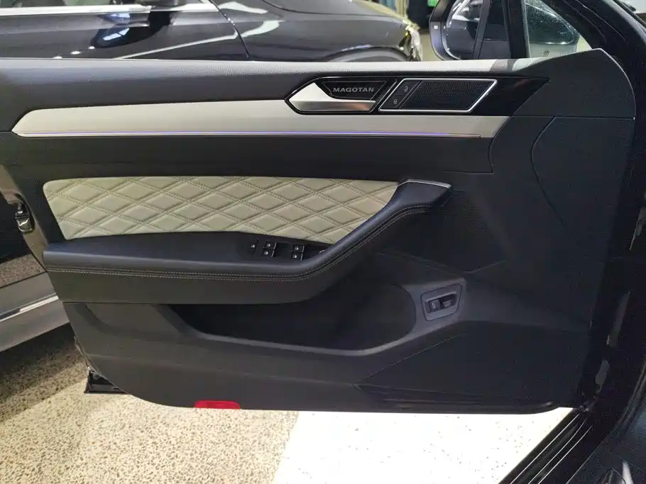 Volkswagen Magotan 2024