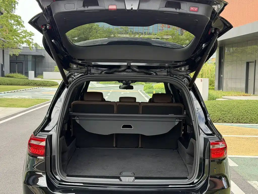 Mercedes-Benz GLB 2021 — фото 19