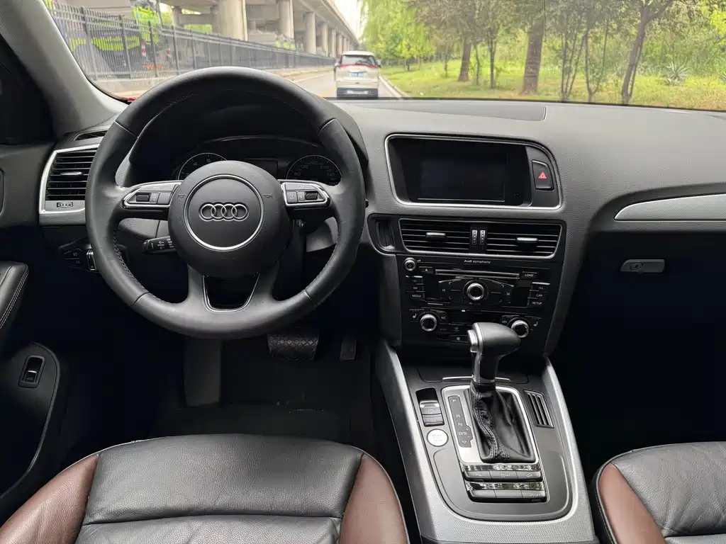Audi Q5 2018 — фото 12