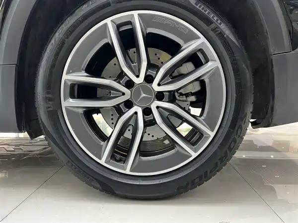 Mercedes-Benz GLB AMG 2023