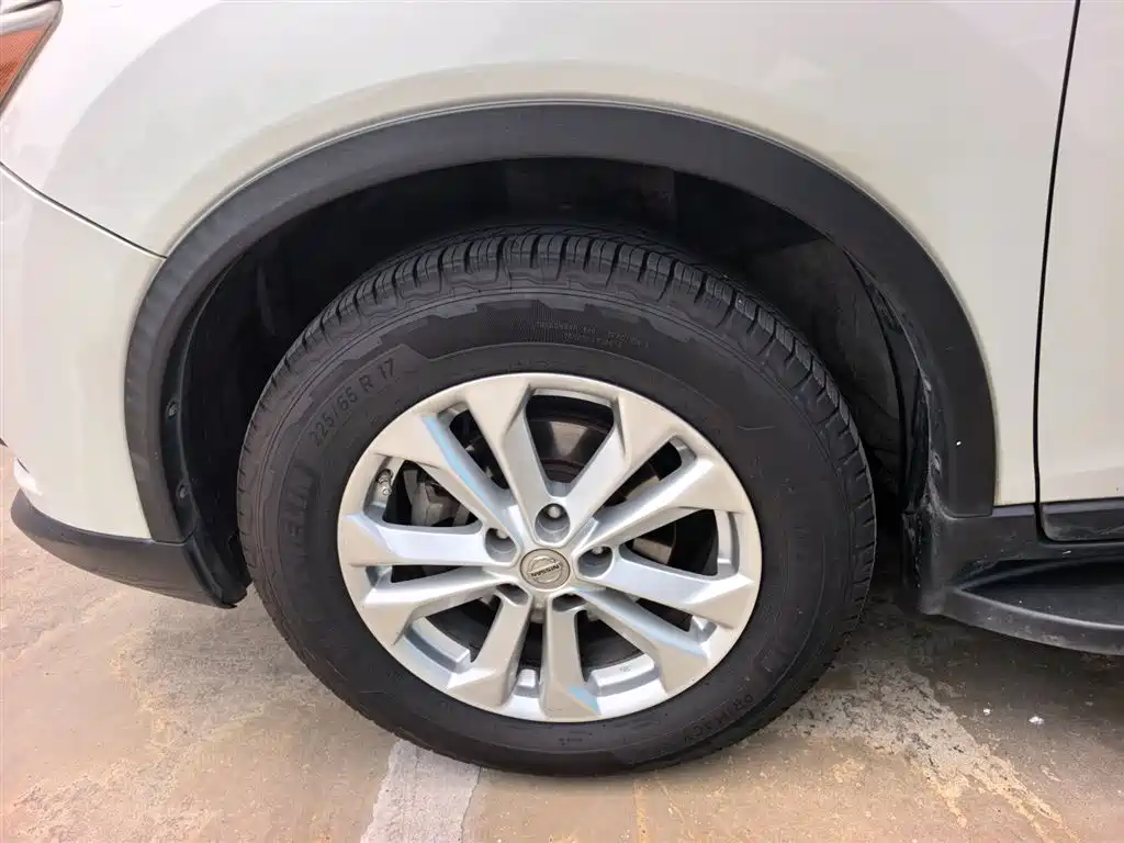 Nissan X-Trail 2014