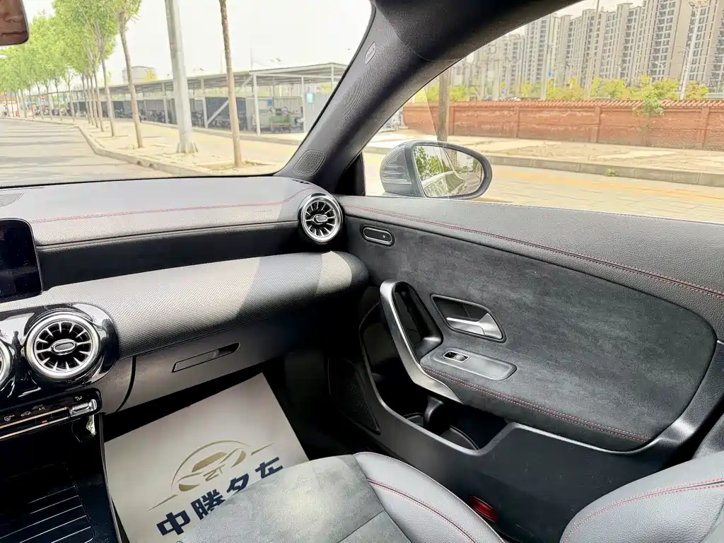 Mercedes-Benz CLA 2023 — фото 11
