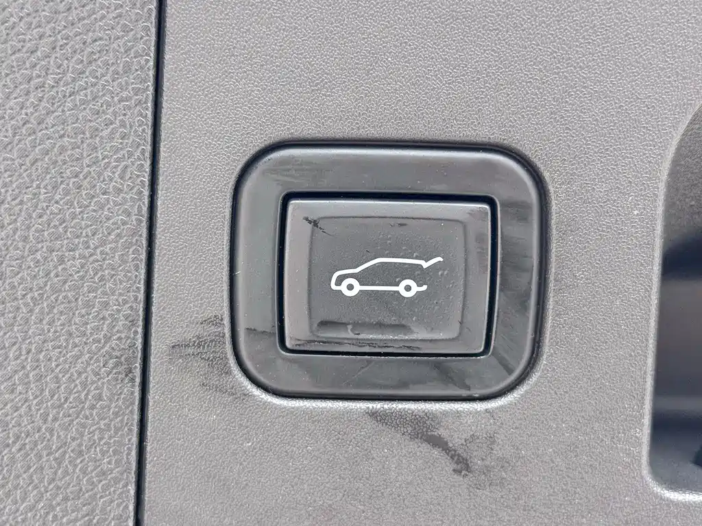 Cadillac XT4 2020 — фото 17