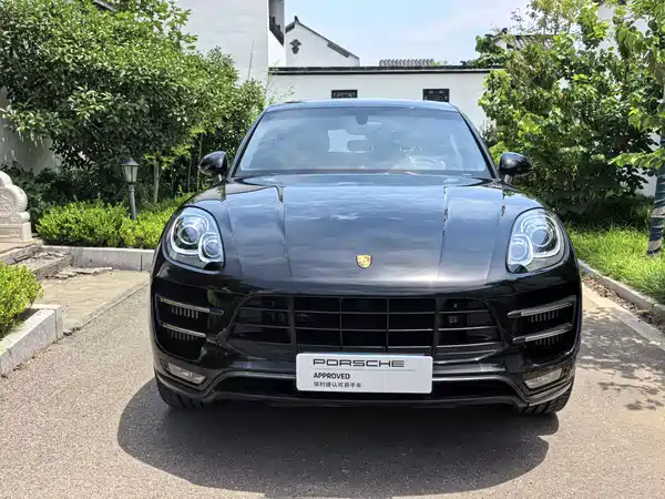 Porsche Macan 2016