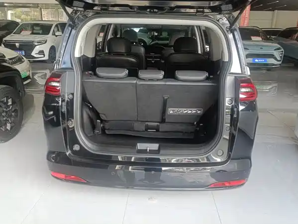 GAC Trumpchi M6 2025