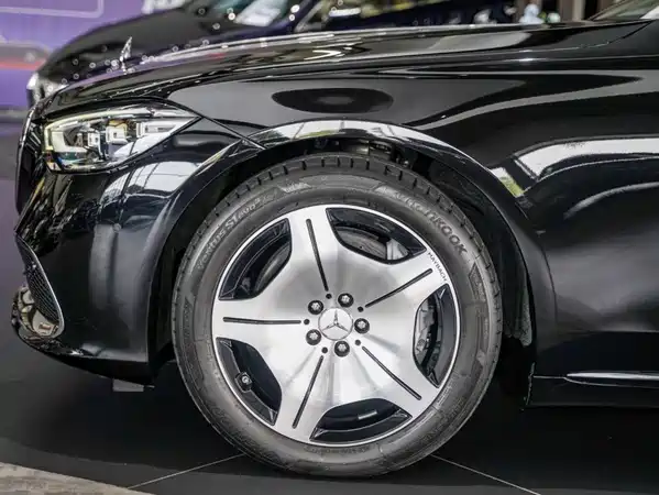 Mercedes-Benz Maybach S-Class 2023