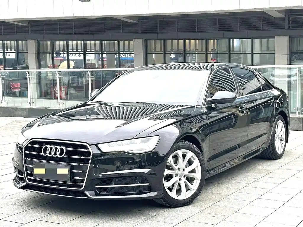 Audi A6L 2018 — фото 1