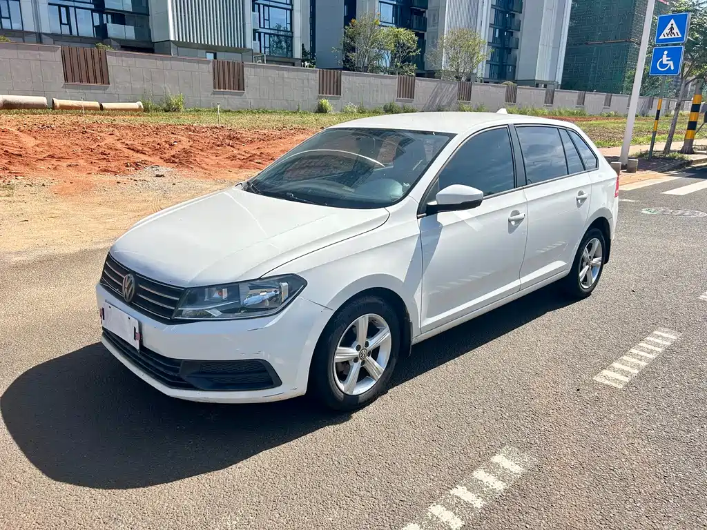 Volkswagen Santana 2015