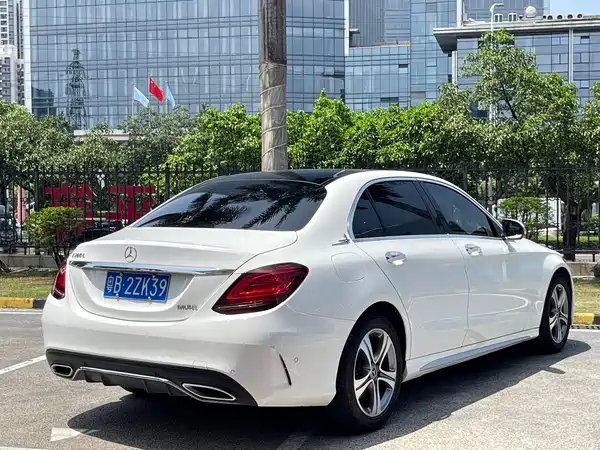 Mercedes-Benz C-Class 2020