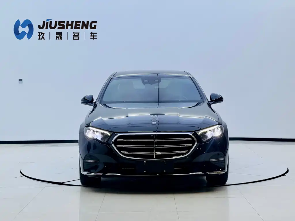 Mercedes-Benz E-Class 2024