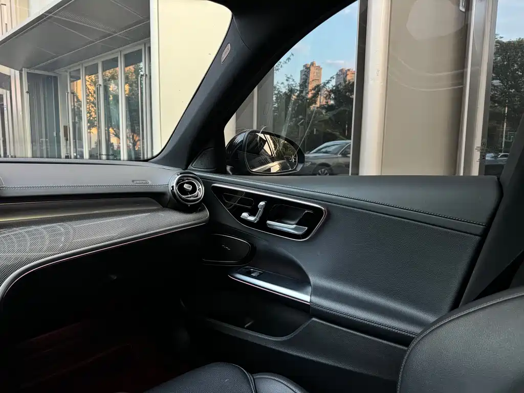 Mercedes-Benz C-Class 2021 — фото 20