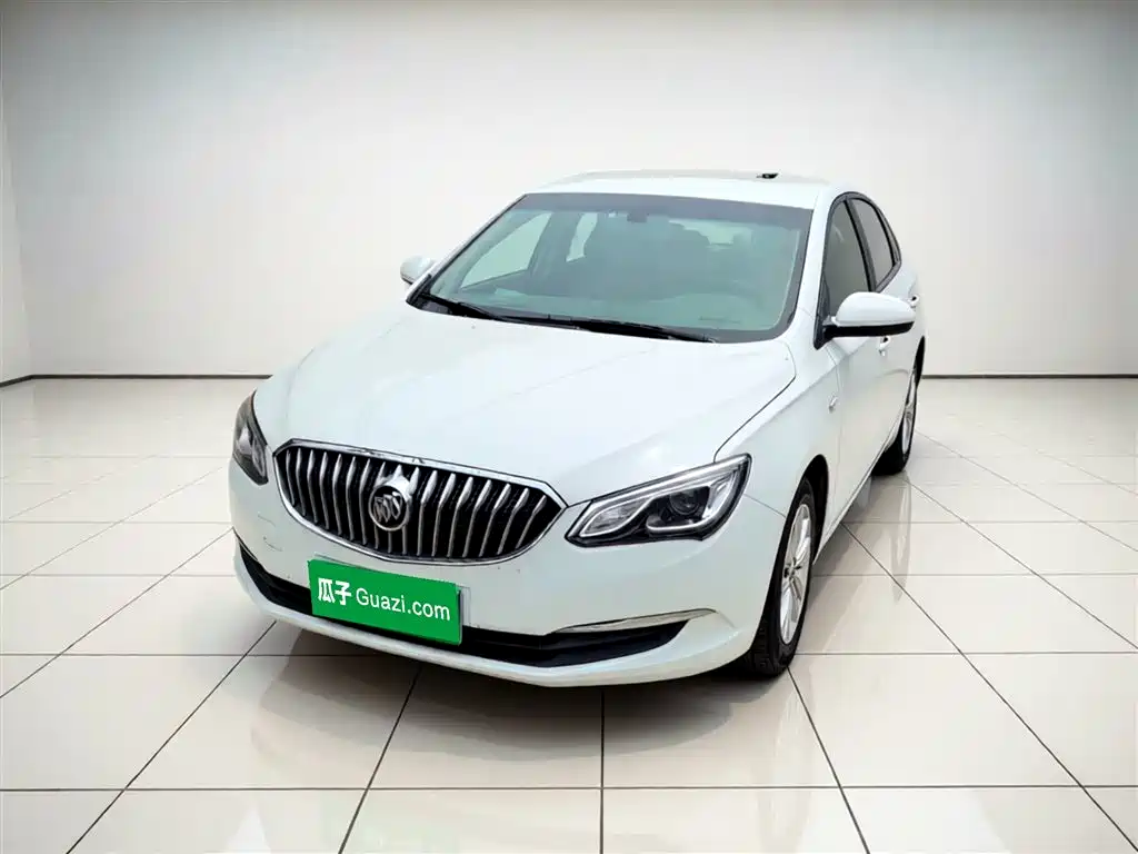 Buick Excelle 2017 — фото 1