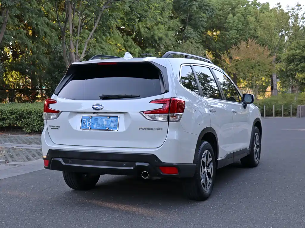 Subaru Forester 2020 — фото 3